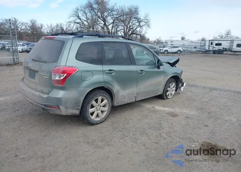 2015 Subaru Forester 2.5I Premium из США, поврежденный, VIN JF2SJAFC8FH831433